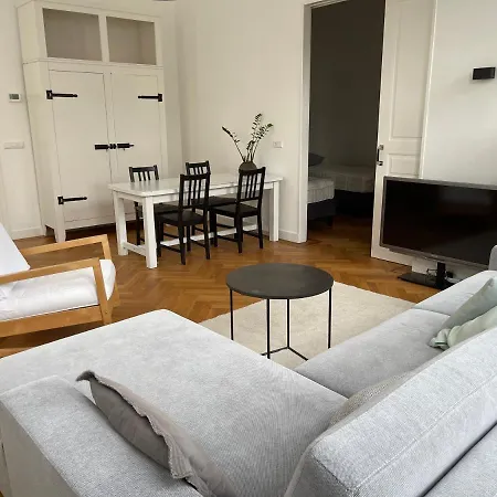 Canal House In Historic Center *