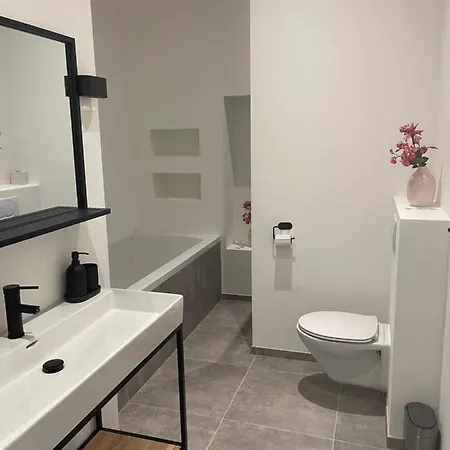 דירה Canal House In Historic Center חאודה