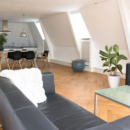 Canal House In Historic Center Apartment Gouda