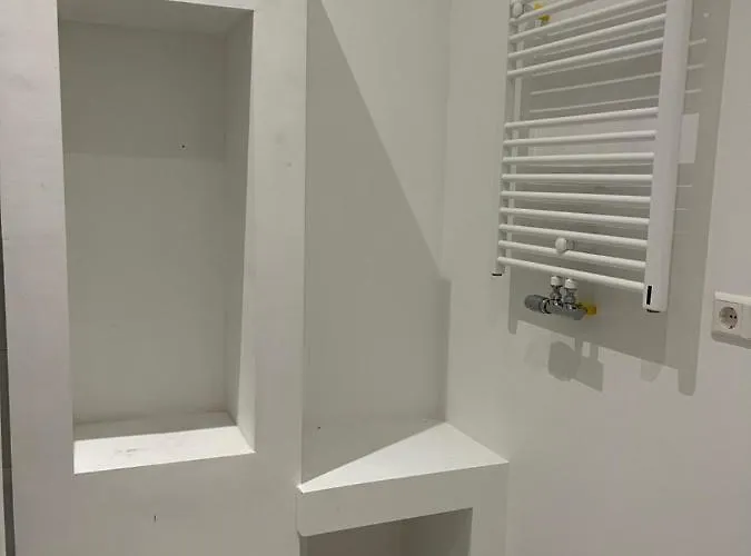 Canal House In Historic Center