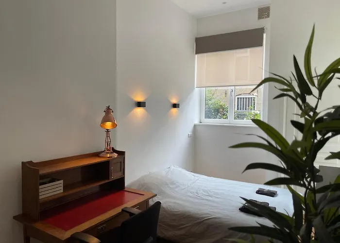 Canal House In Historic Center *