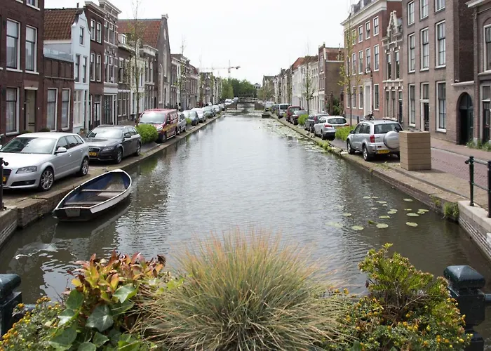 Canal House In Historic Center Apartment *